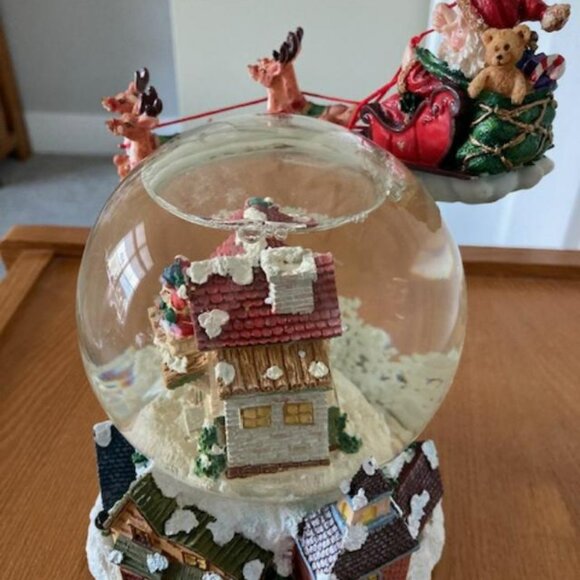 Unbranded | Holiday | Christmas Musical Snow Globe Vintage | Poshmark